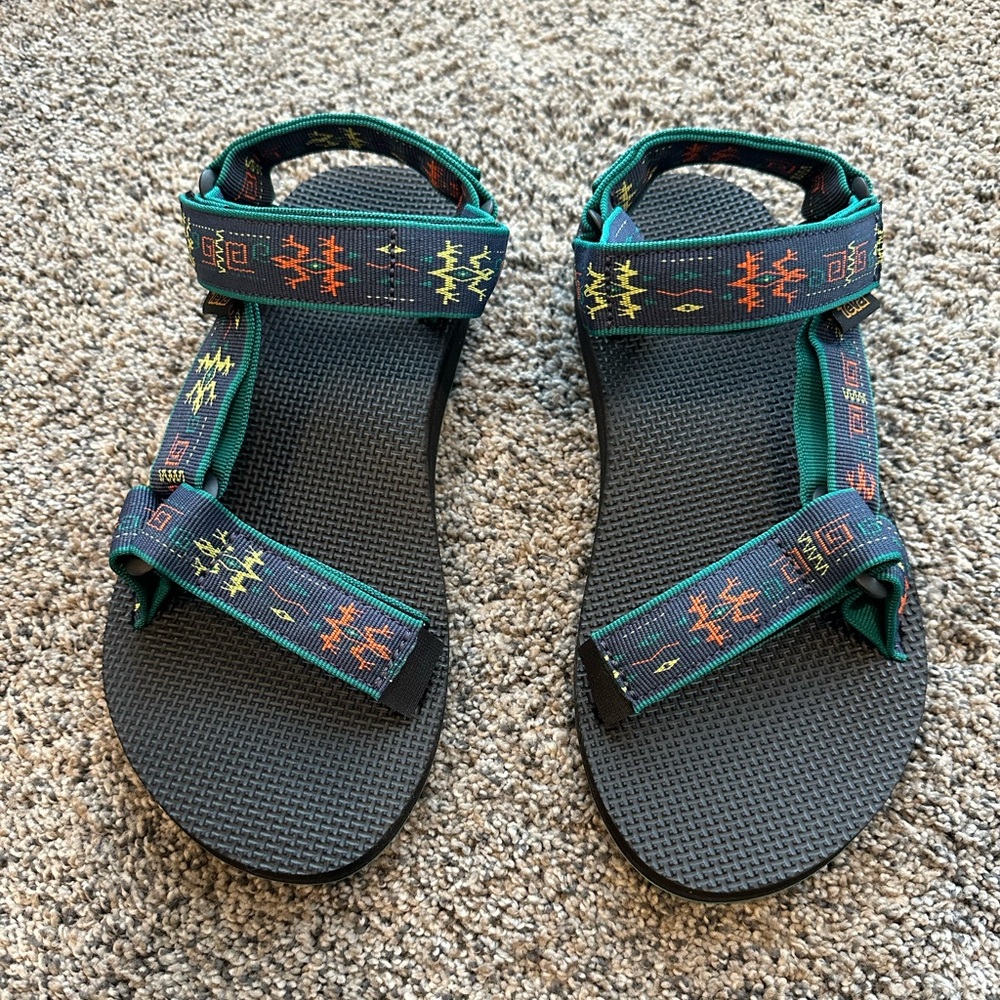 MENS Teva Original Universal sandal NWB (9 Women’s equivalent)